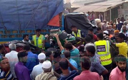 নন্দীগ্রামে পিকআপ-সিএনজি মুখোমুখি সংঘর্ষে তিনজন নিহত