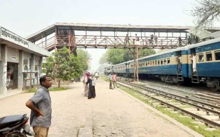 দীর্ঘ ৭ মাস পর আবারও চালু হয়েছে আজিমনগর স্টেশন