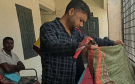 নাটোরের গুরুদাসপুরে সড়ক দুর্ঘটনায় শিশুর মৃত্যু