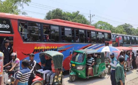 ঢাবি ভর্তি পরীক্ষা : রাজশাহী-ঢাকা মহাসড়কে তীব্র যানজট