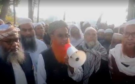 নাটোরে সাদপন্থী তবলীগ জামায়াতের স্মারকলিপি প্রদান